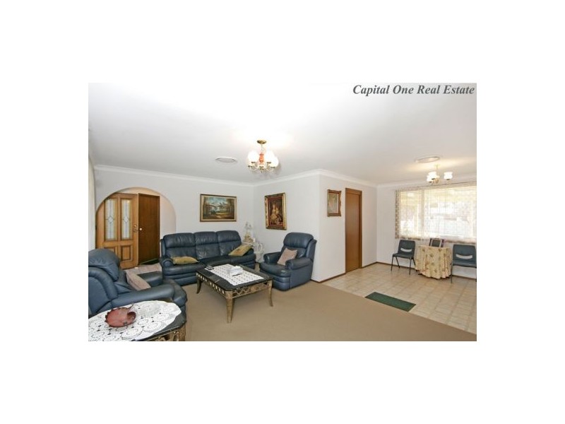 5  Oxford Drive, Lake Haven NSW 2263