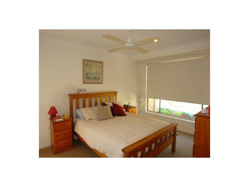 255 Johns Road, Wadalba NSW 2259