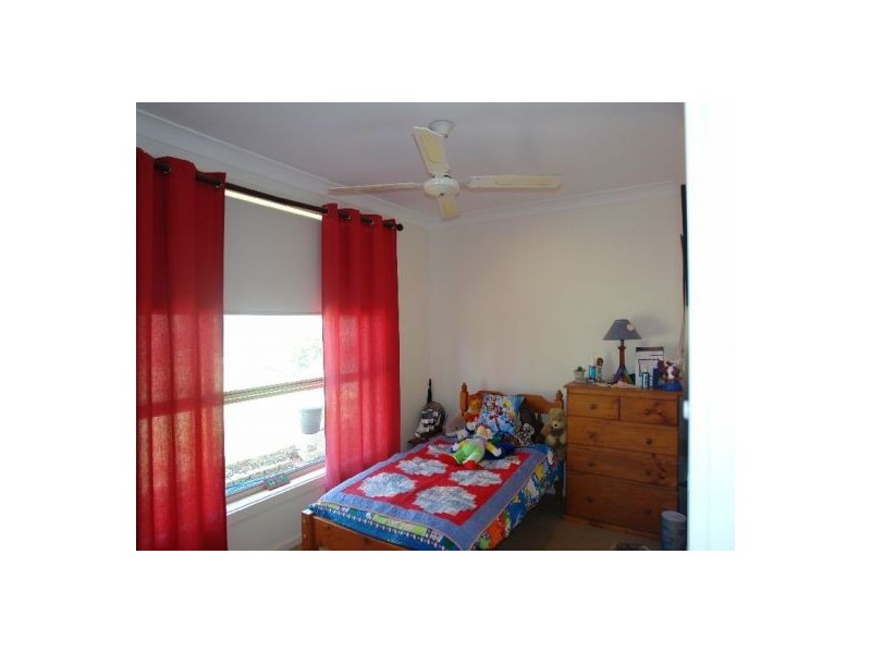 255 Johns Road, Wadalba NSW 2259