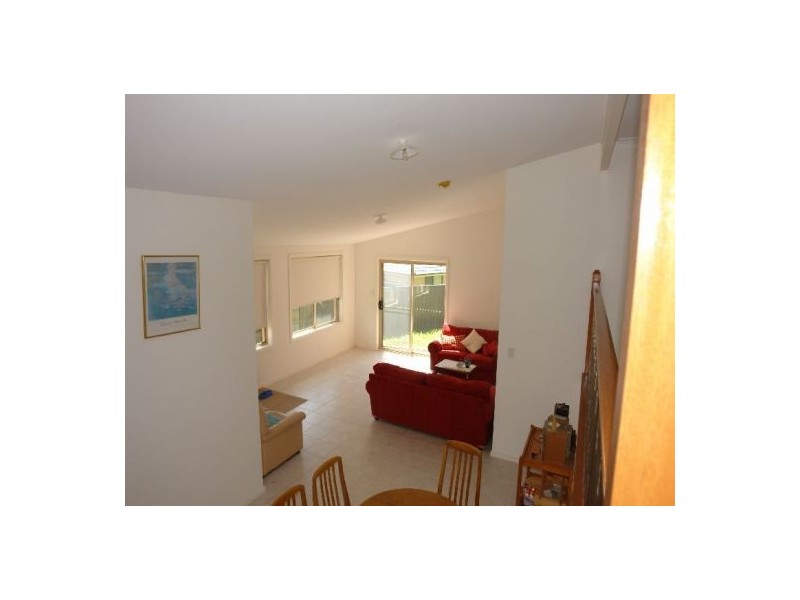 255 Johns Road, Wadalba NSW 2259