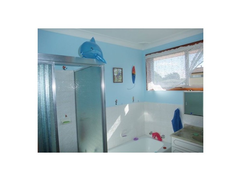 40 Mary Street, Gorokan NSW 2263