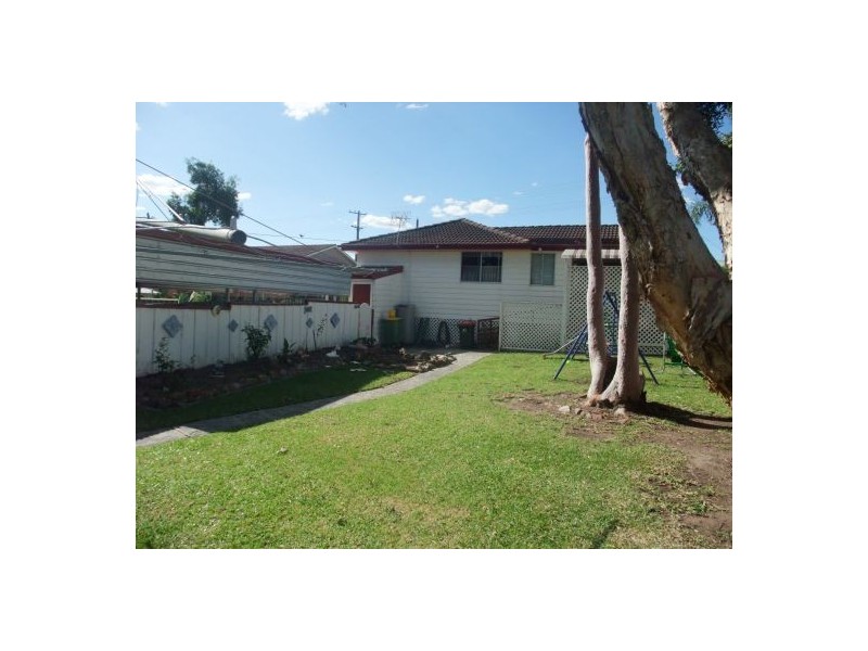 40 Mary Street, Gorokan NSW 2263