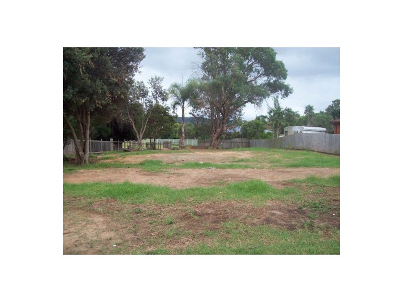 11 Nisic Close, Bateau Bay NSW 2261