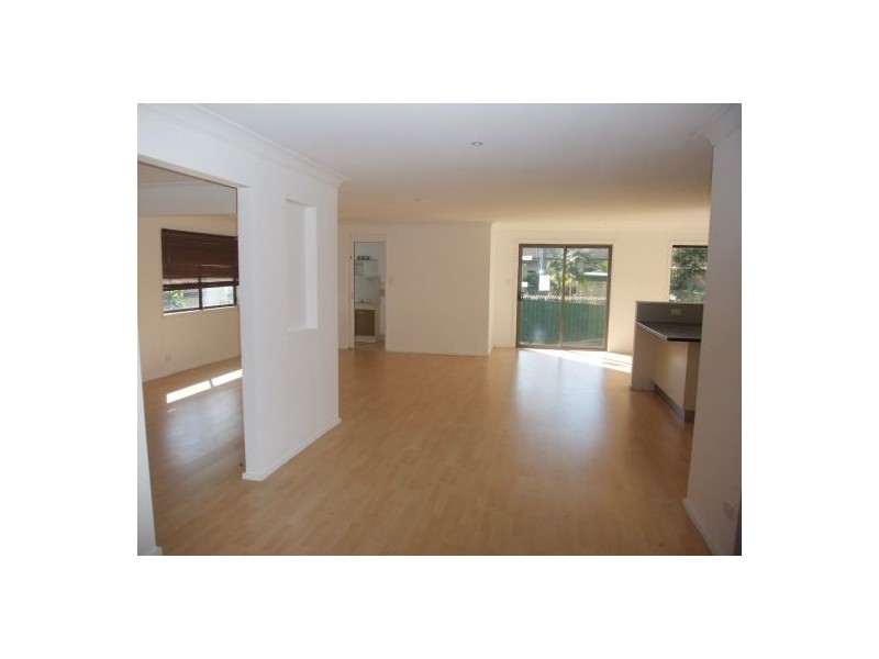 7 Swan Street, Kanwal NSW 2259