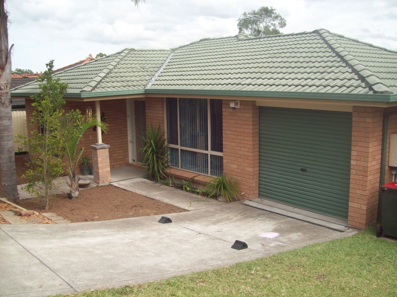 7 Rosella Cir, Blue Haven NSW 2262