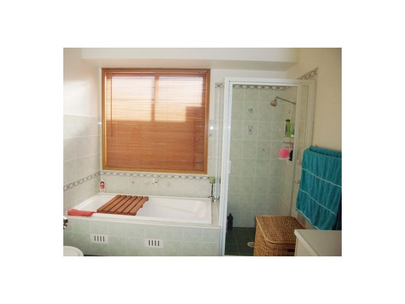 10  Glencoe Avenue, Hamlyn Terrace NSW 2259