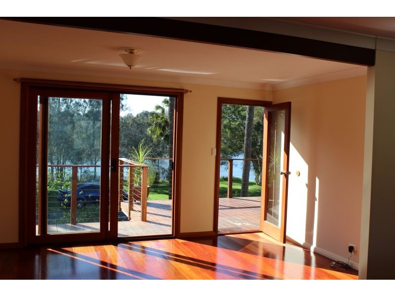 12 South Tacoma Road, Tacoma South NSW 2259