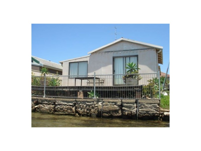 142 Main Road, Toukley NSW 2263