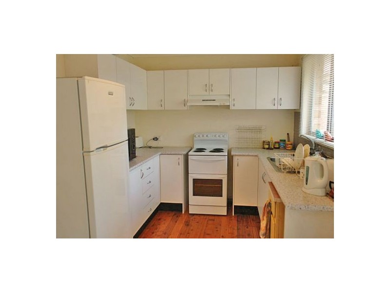 15  McKell Ave, Watanobbi NSW 2259