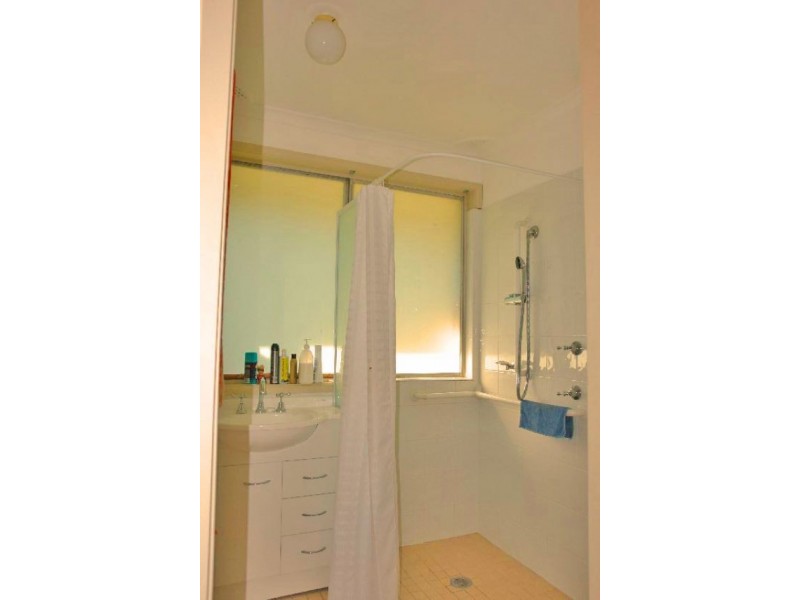 15  McKell Ave, Watanobbi NSW 2259