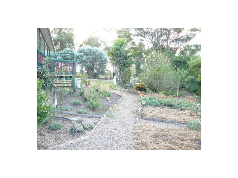 36 Holloway Drive, Jilliby NSW 2259