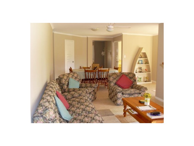 36 Holloway Drive, Jilliby NSW 2259