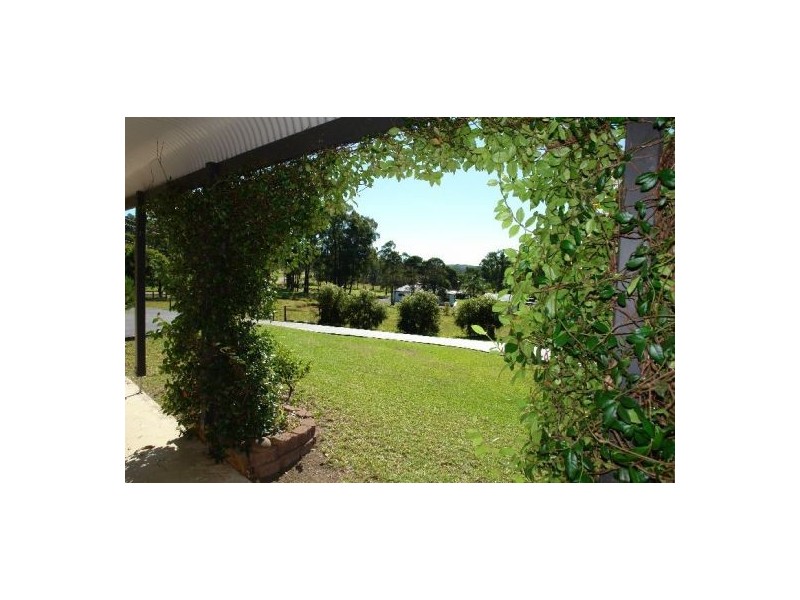 36 Holloway Drive, Jilliby NSW 2259