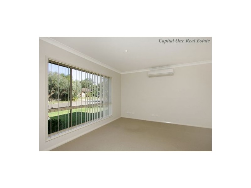 13  Robson Avenue, Gorokan NSW 2263