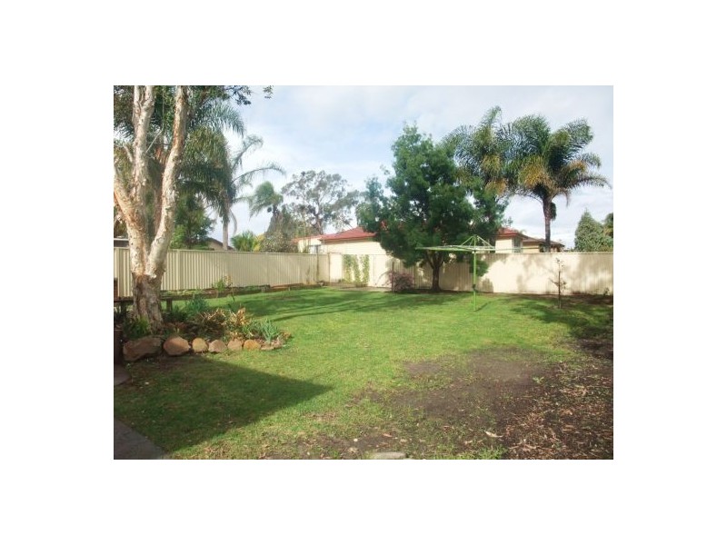 24 Moala Parade, Charmhaven NSW 2263