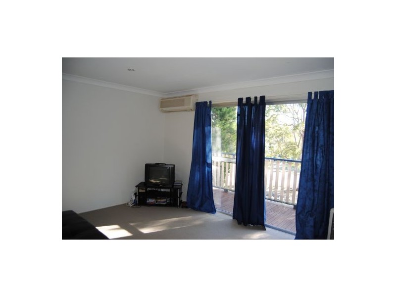 24 Moala Parade, Charmhaven NSW 2263