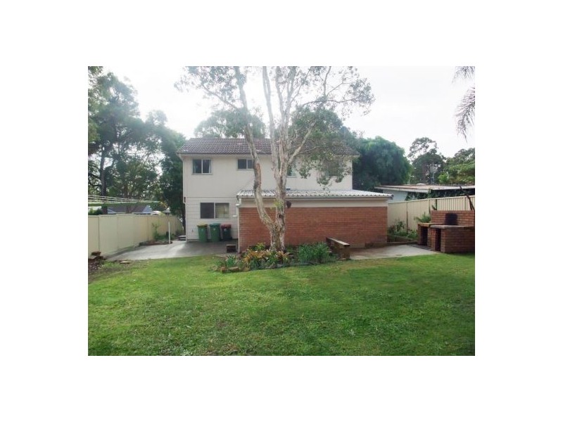 24 Moala Parade, Charmhaven NSW 2263