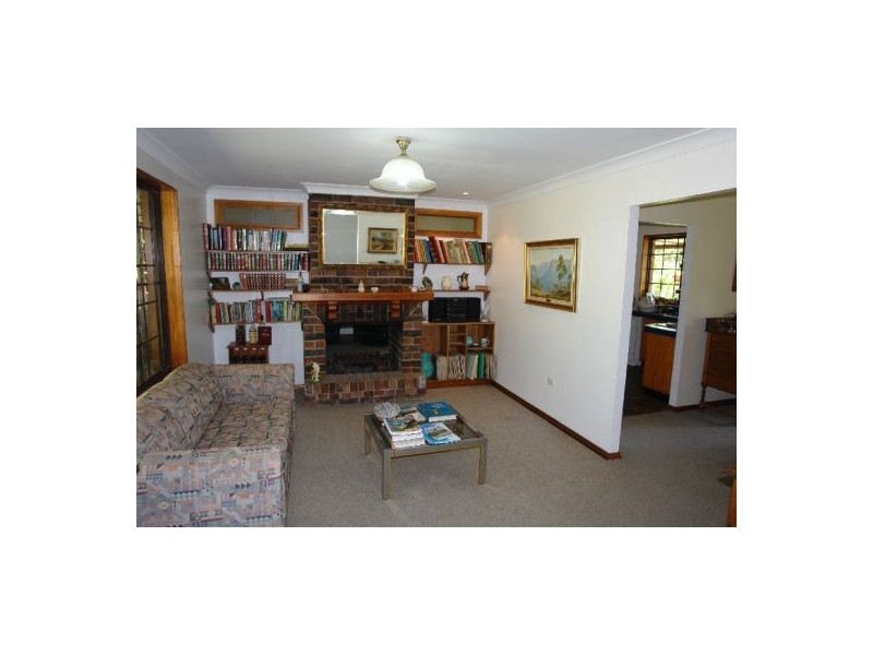 9 Lorikeet Lane, Fountaindale NSW 2258