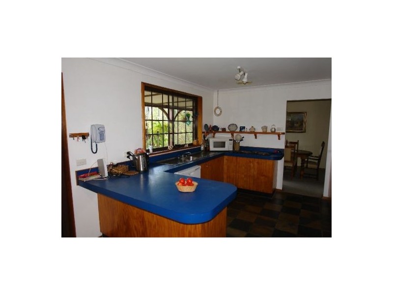 9  Lorikeet Lane, Fountaindale NSW 2258