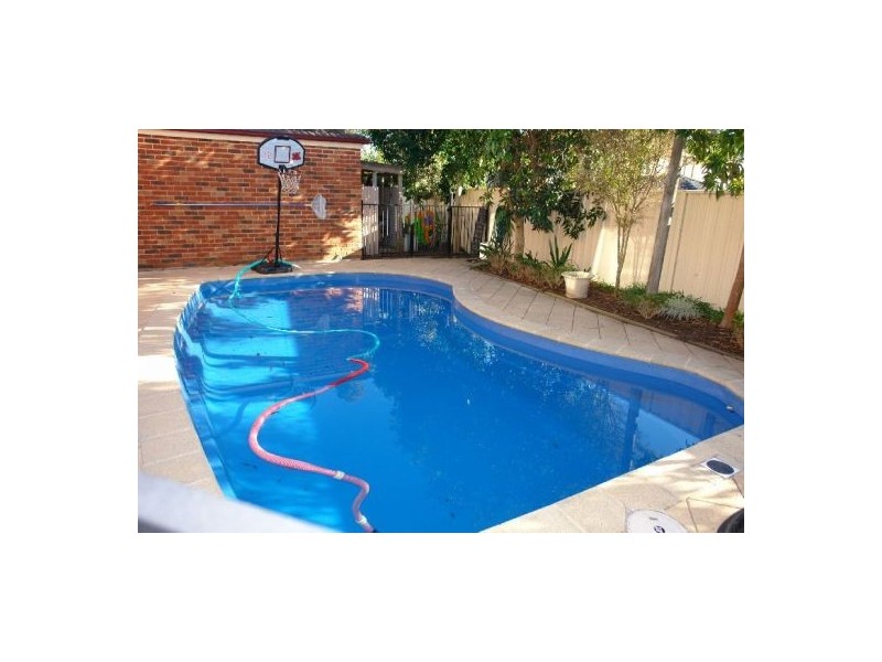 1 Mountain Ash Road, Hamlyn Terrace NSW 2259