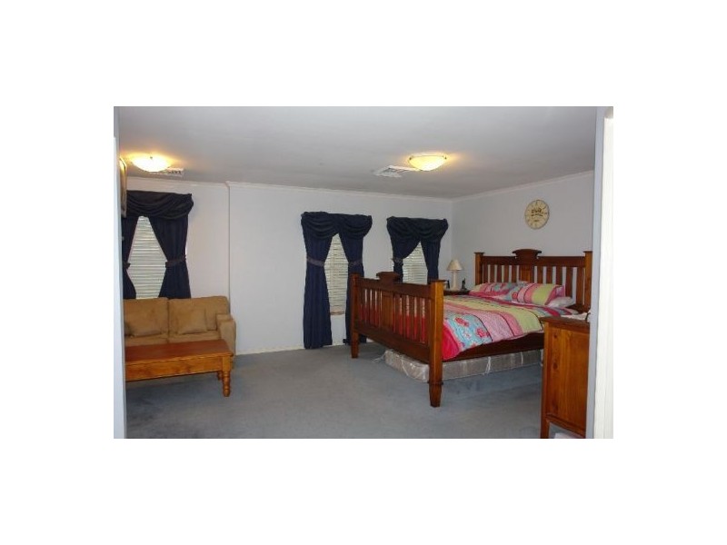 1 Mountain Ash Road, Hamlyn Terrace NSW 2259