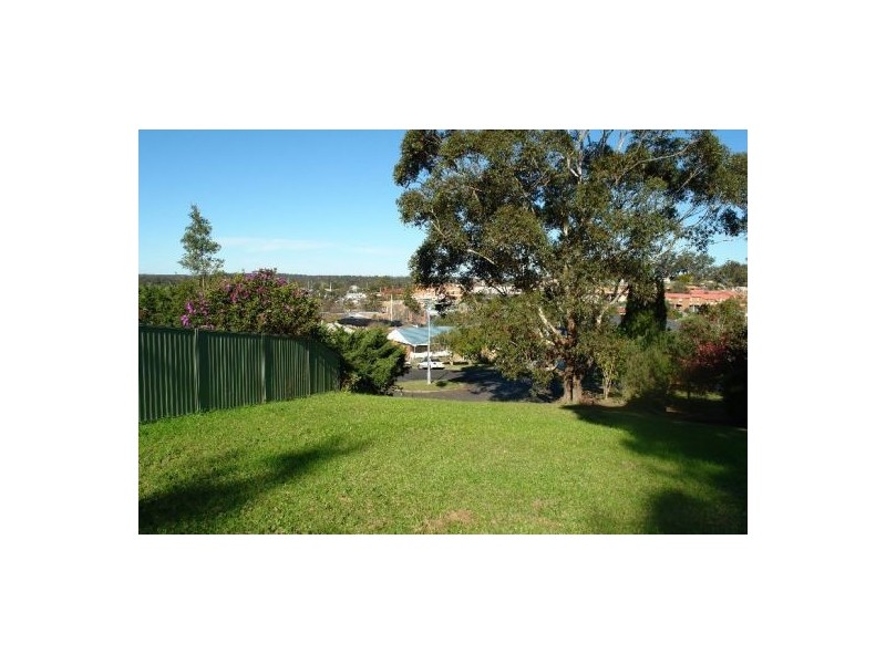 4 Manor Close, Wyong NSW 2259