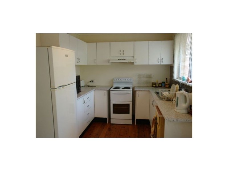 15 McKell Ave, Watanobbi NSW 2259