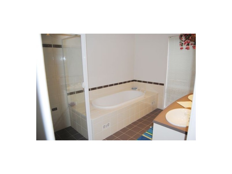 7 Willandra Road, Woongarrah NSW 2259