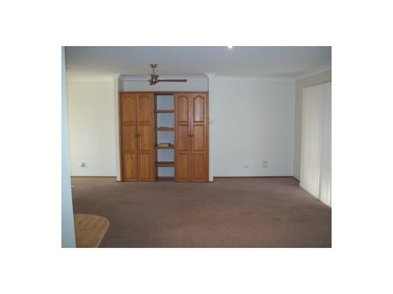 8  Suffolk Street, Gorokan NSW 2263