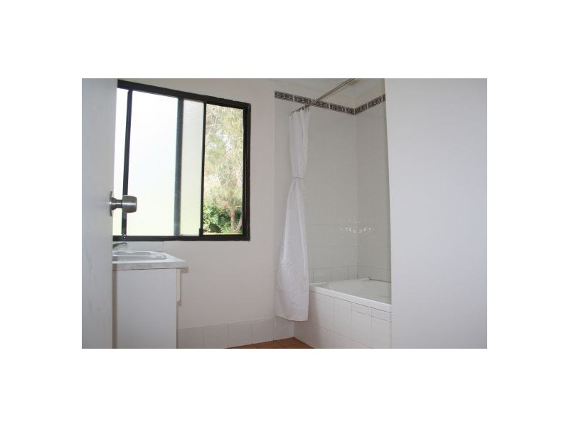 4 Monash Avenue, Kanwal NSW 2259