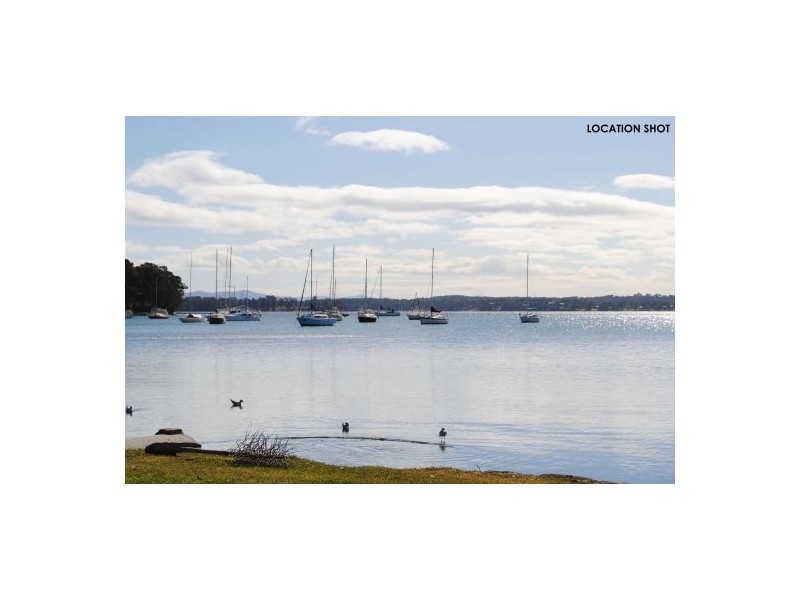 33 Spencer Road, Mannering Park NSW 2259