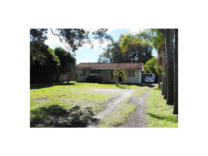 34 Moss Avenue, Toukley NSW 2263