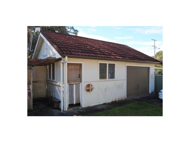 34 Moss Avenue, Toukley NSW 2263