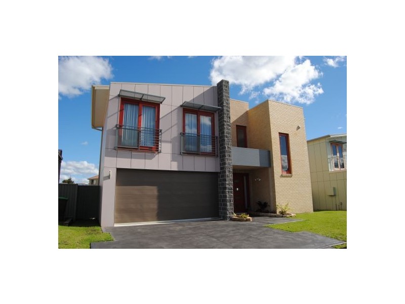 3 Cosmos Place, Hamlyn Terrace NSW 2259