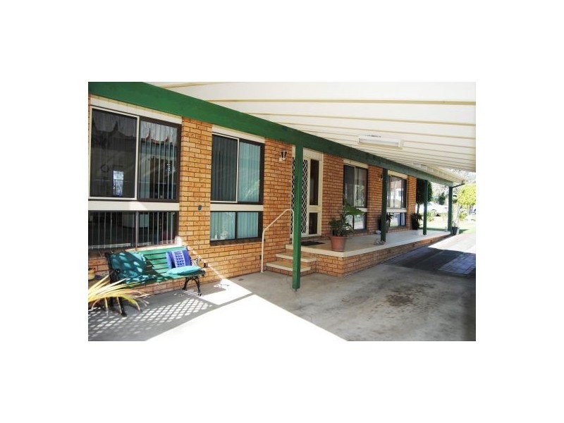 1 Windermere Avenue, Charmhaven NSW 2263