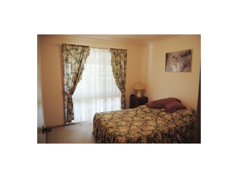 1 Windermere Avenue, Charmhaven NSW 2263