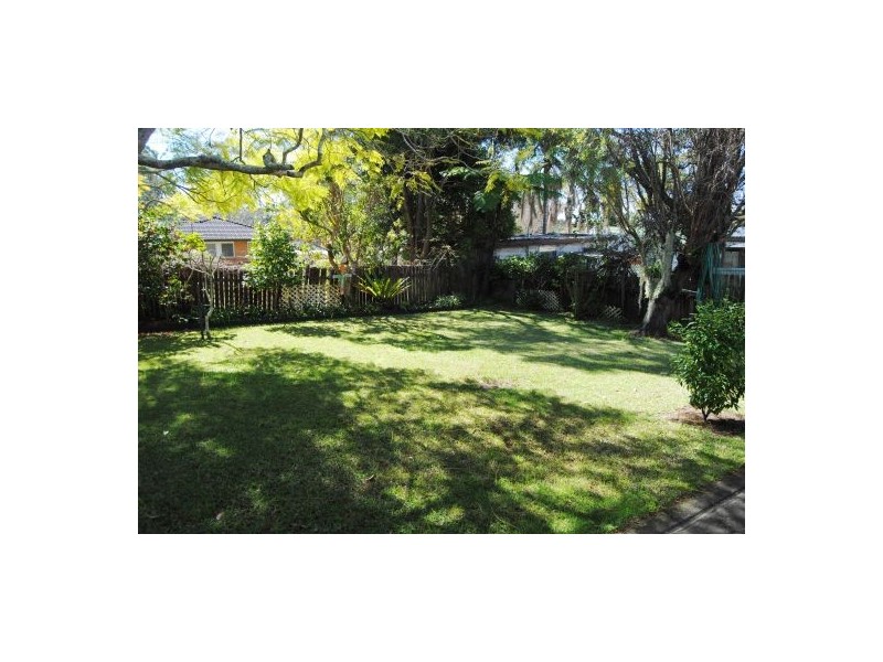 1 Windermere Avenue, Charmhaven NSW 2263