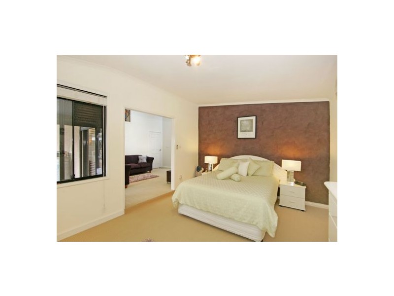 17 Buttonderry Way, Jilliby NSW 2259