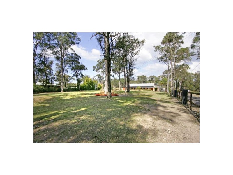 17 Buttonderry Way, Jilliby NSW 2259