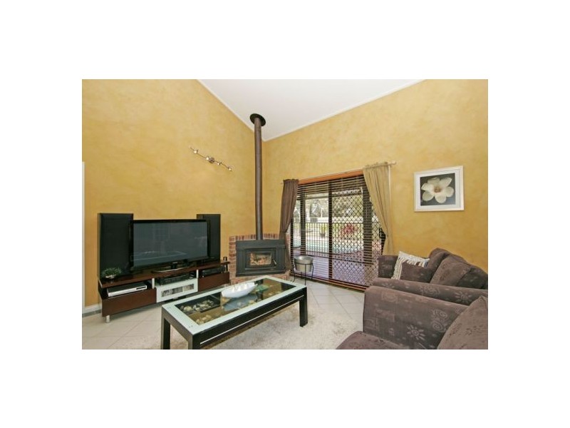 17 Buttonderry Way, Jilliby NSW 2259