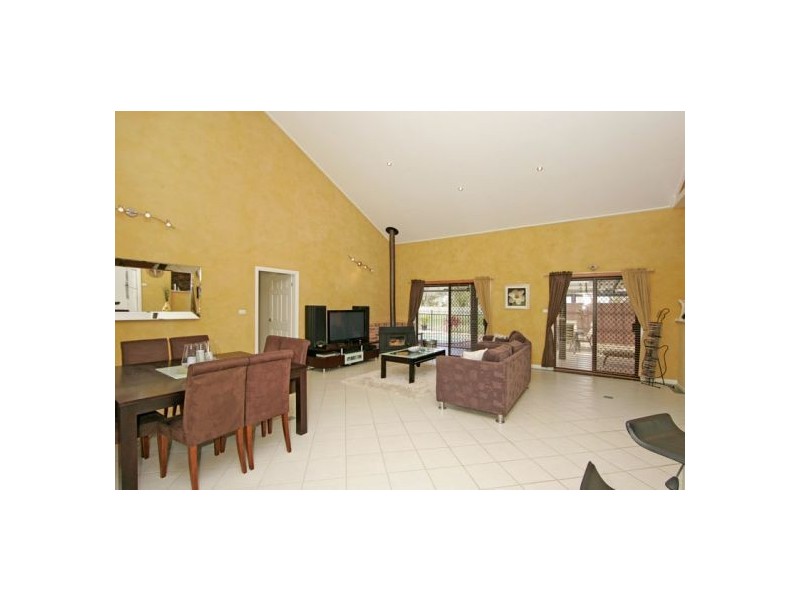 17 Buttonderry Way, Jilliby NSW 2259