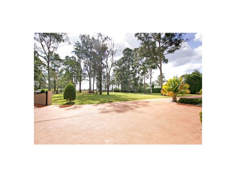 17 Buttonderry Way, Jilliby NSW 2259