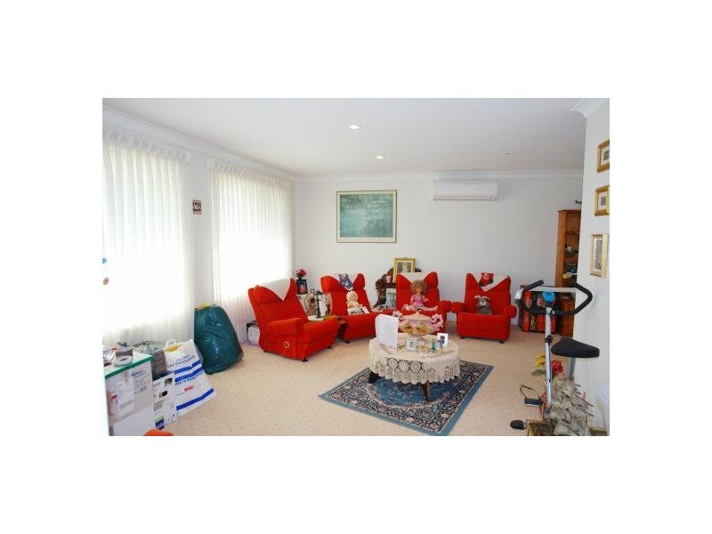 138 Roper Road, Blue Haven NSW 2262