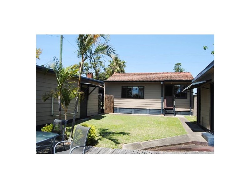 28  Main Road, Toukley NSW 2263