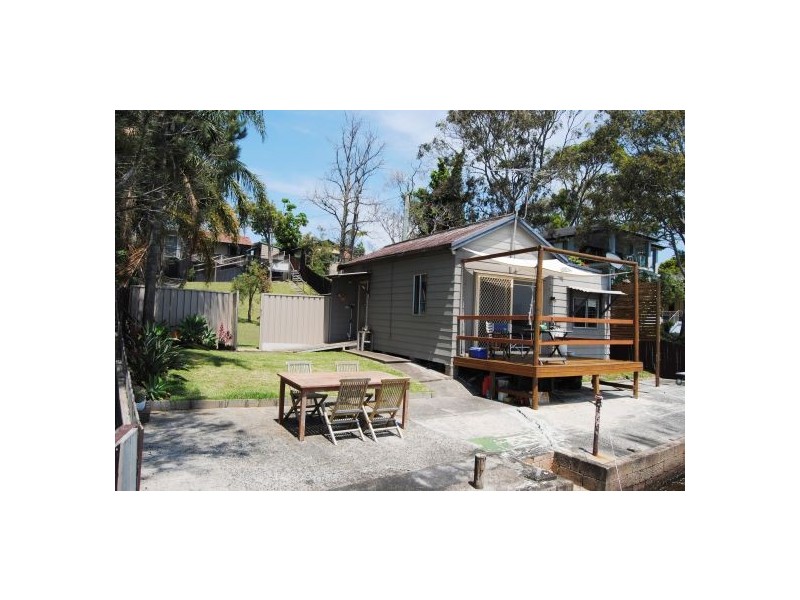 28  Main Road, Toukley NSW 2263