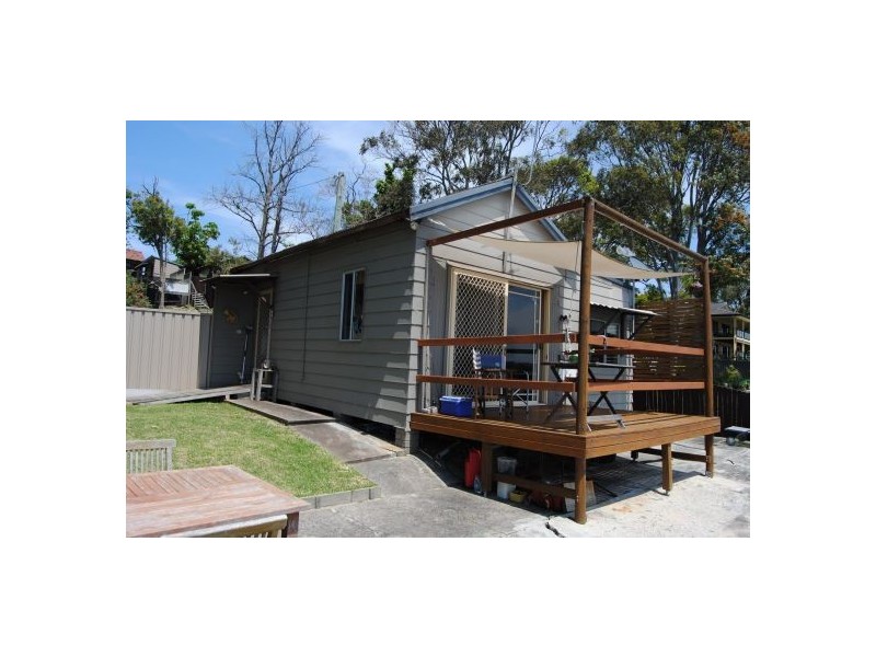 28  Main Road, Toukley NSW 2263