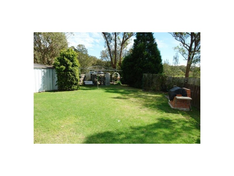 44 Cadonia Road, Tuggerawong NSW 2259