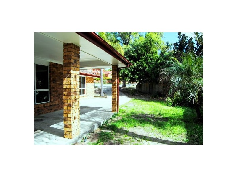 11 Sally Close, Lake Haven NSW 2263