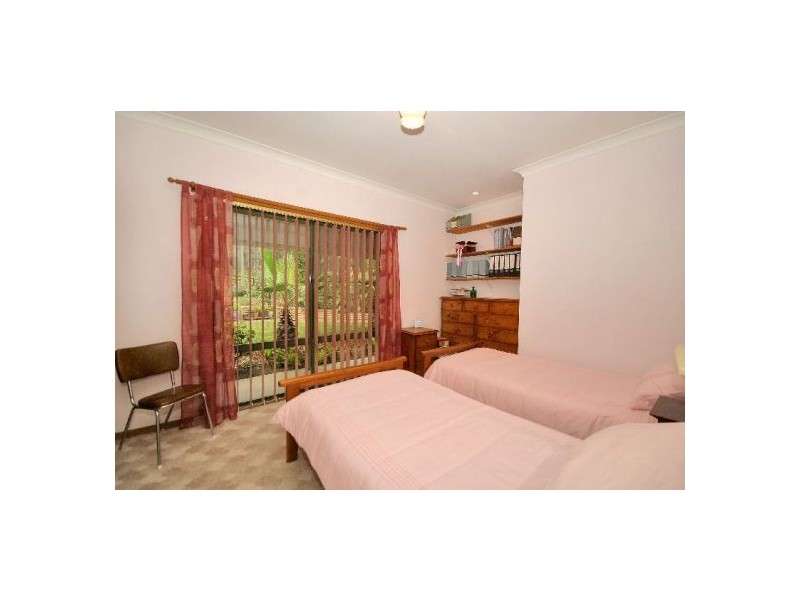 11 Treelands Drive, Jilliby NSW 2259