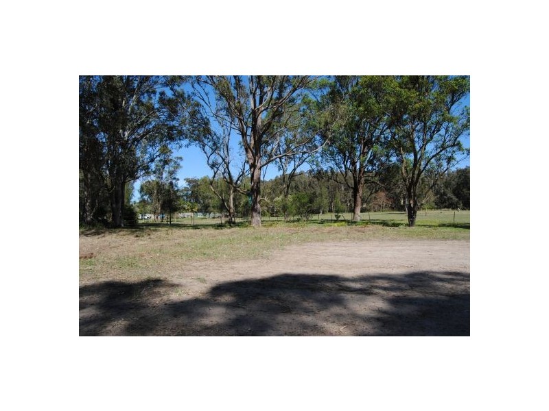 58a Cadonia Road, Tuggerawong NSW 2259